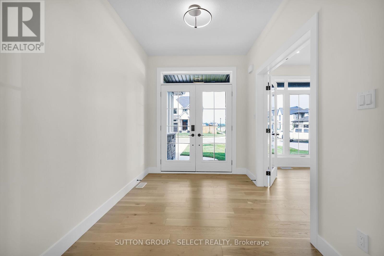 50 Royal Crescent, Southwold, ON - Indoor Photo Showing Other Room