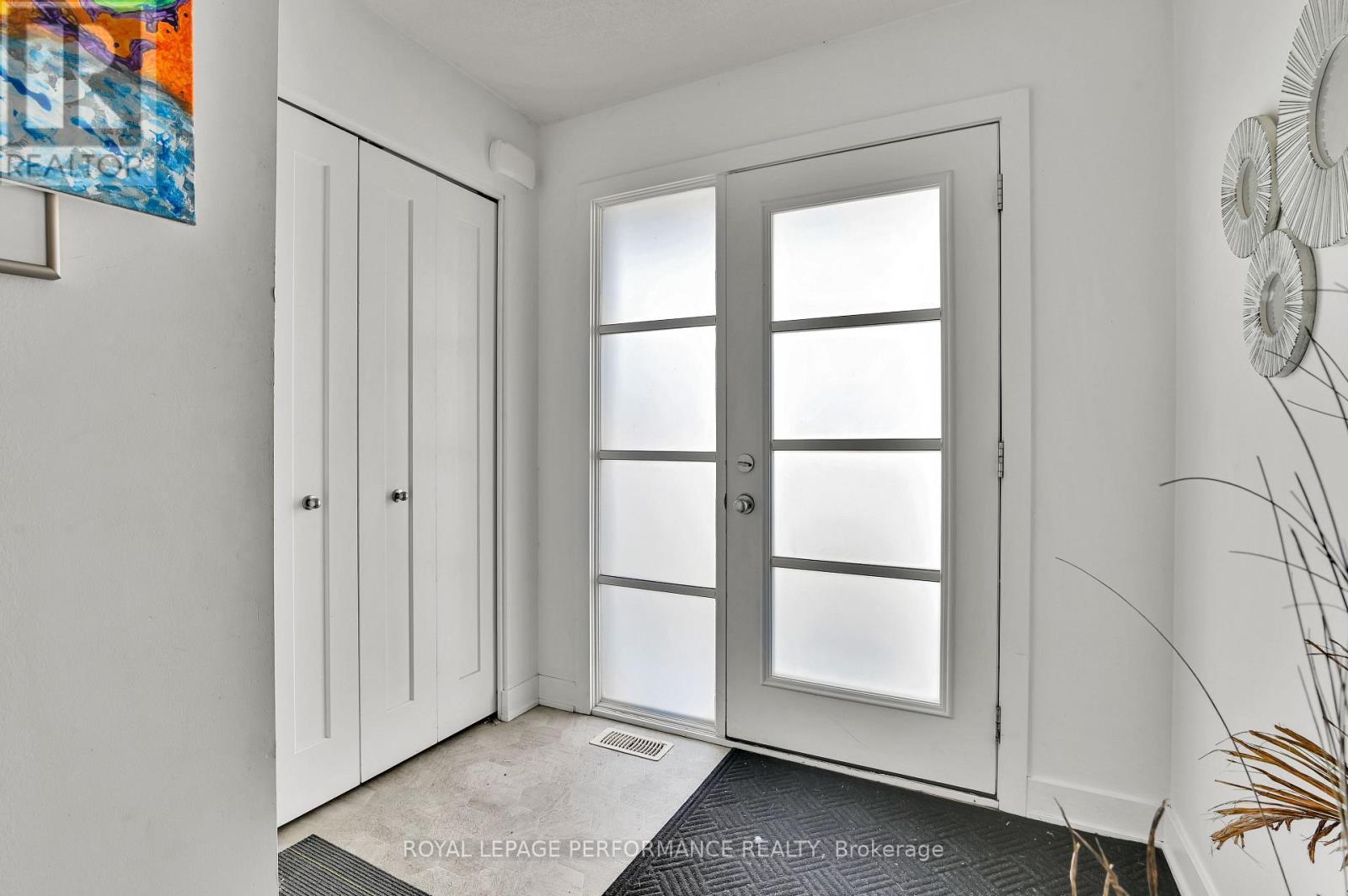 609 Robert Street, Clarence-Rockland, ON - Indoor Photo Showing Other Room