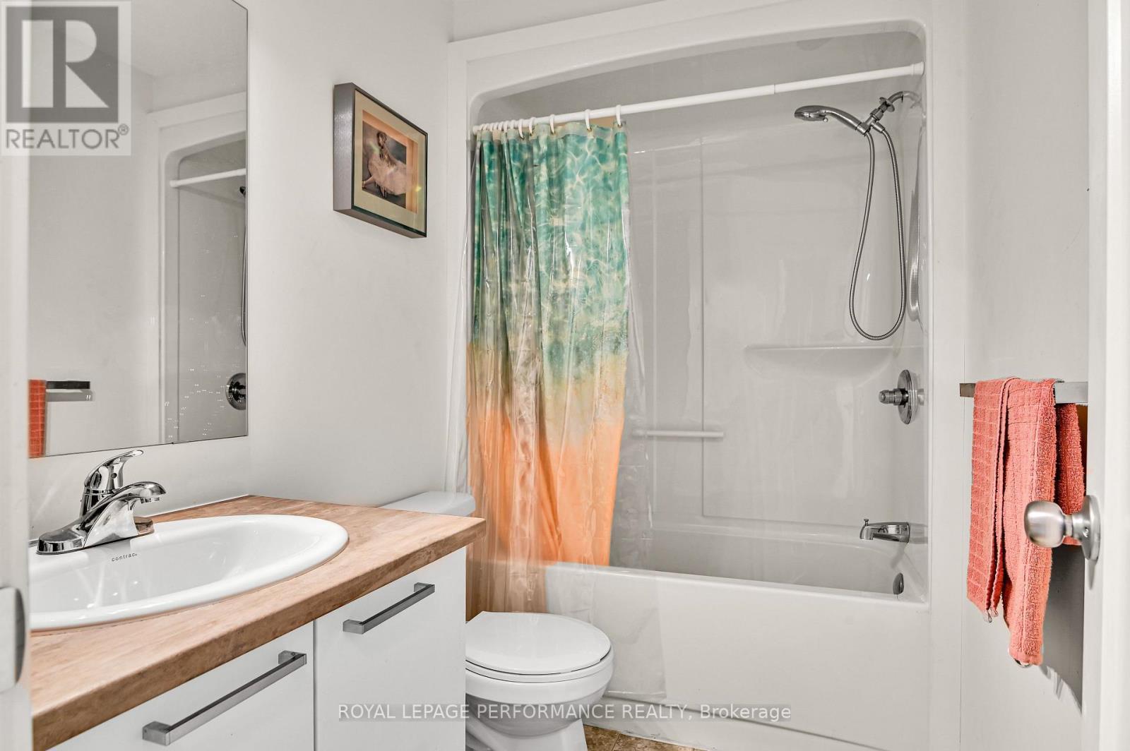 Main bath - 609 Robert Street, Clarence-Rockland, ON - Indoor Photo Showing Bathroom