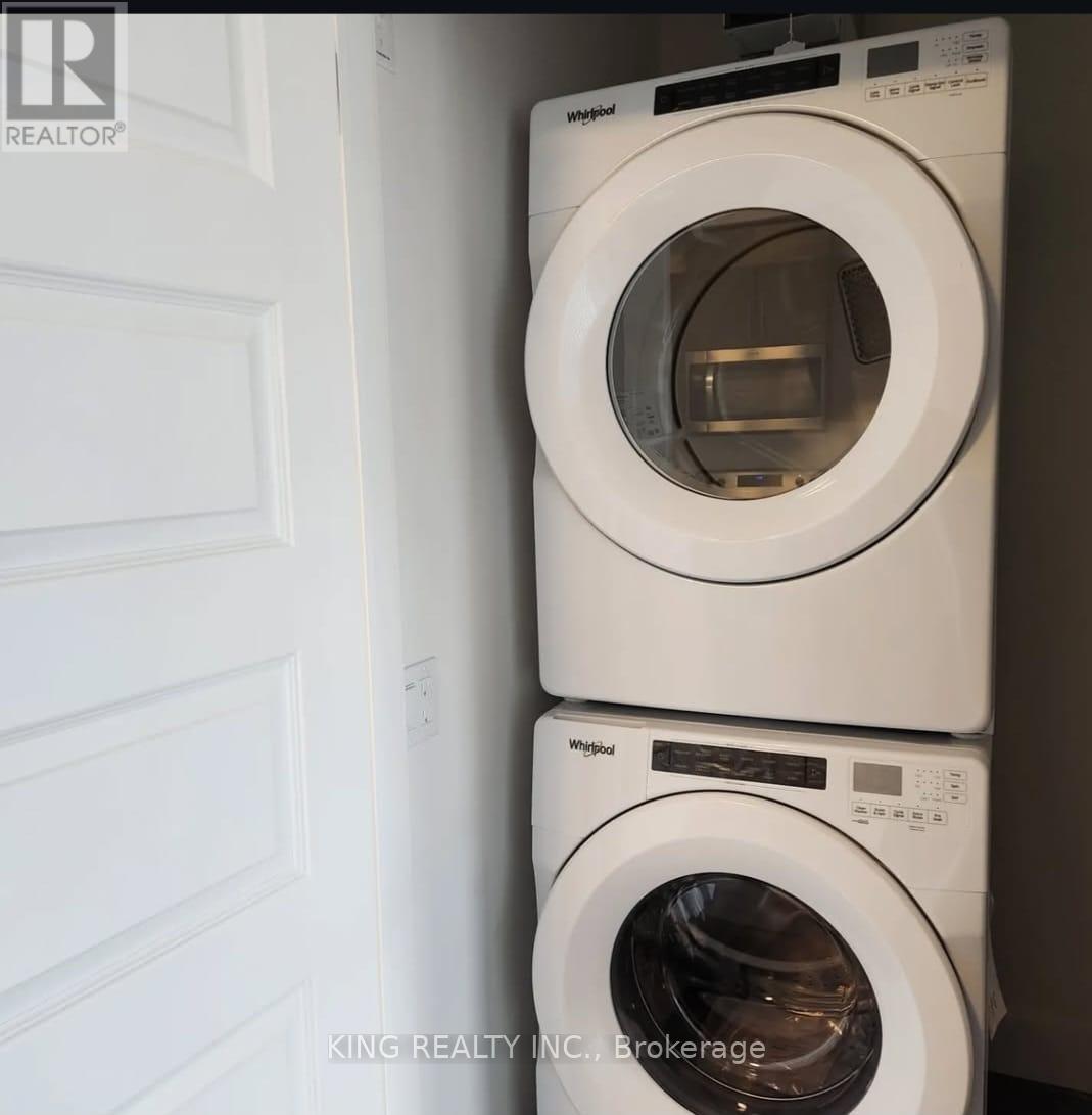 401 - 1201 Lackner Place, Kitchener, ON - Indoor Photo Showing Laundry Room