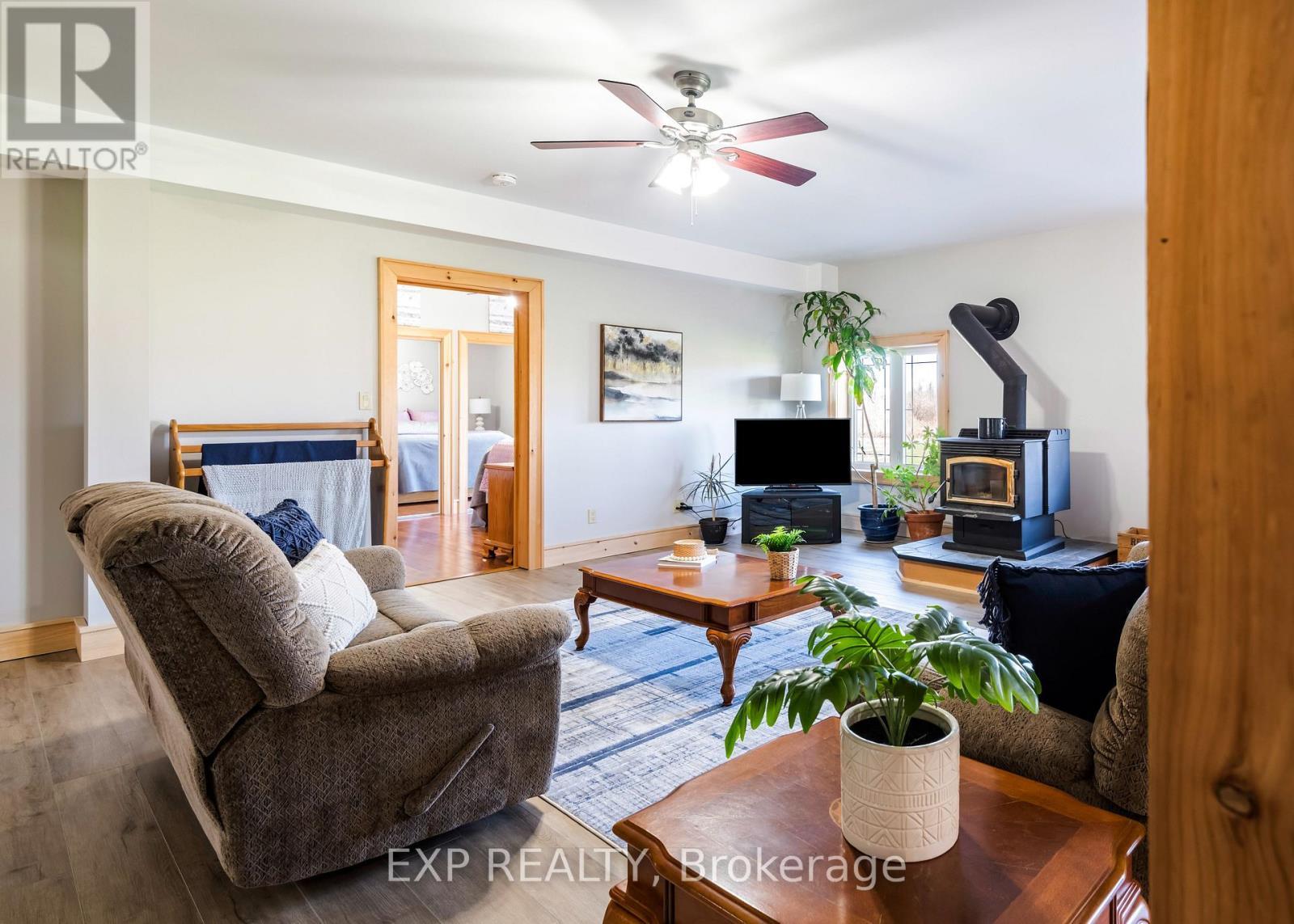 295089 8Th Line, Amaranth, ON - Indoor Photo Showing Living Room With Fireplace