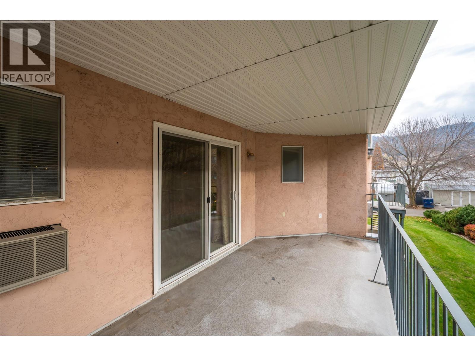 3426 Hemlock Street Unit# 109, Penticton, BC - Outdoor With Balcony With Exterior