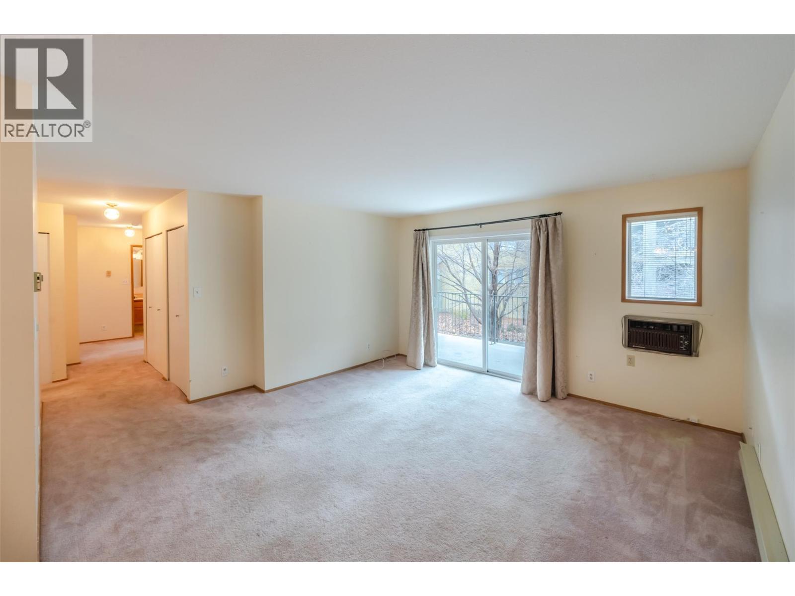 3426 Hemlock Street Unit# 109, Penticton, BC - Indoor Photo Showing Other Room