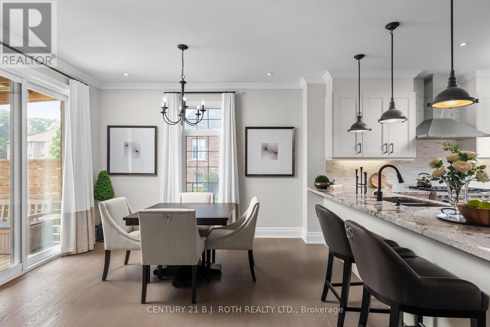 3 Cameron Street, Springwater, ON - Indoor Photo Showing Dining Room