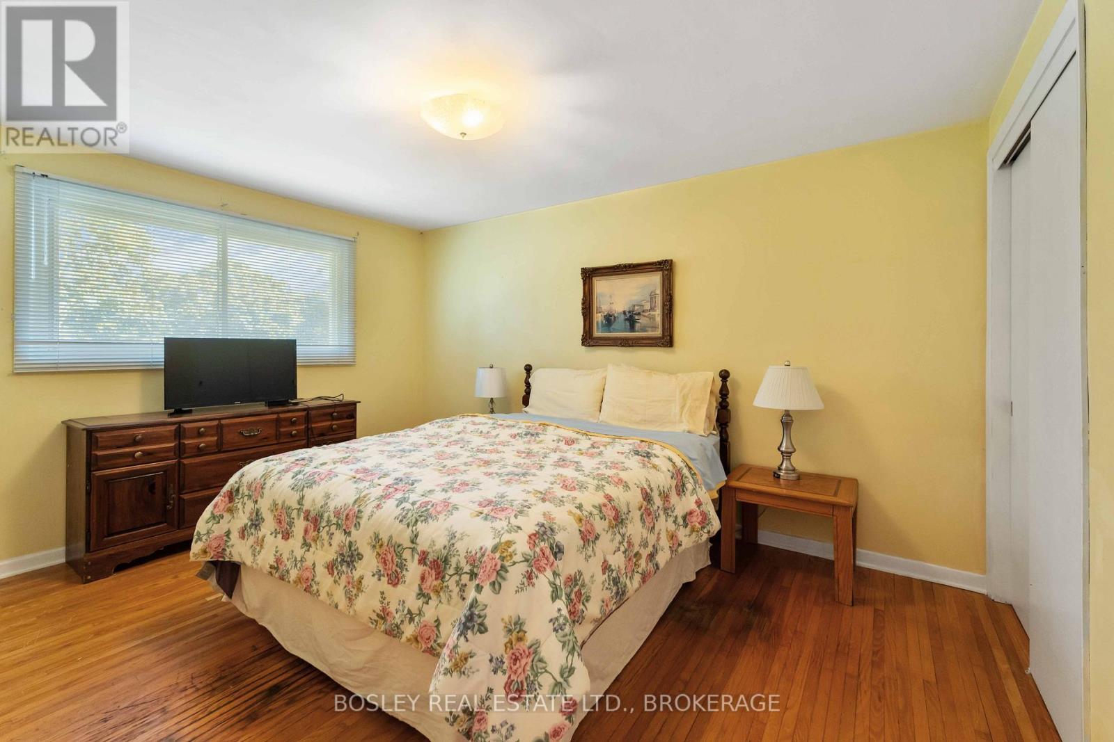 27 Meadowlark Crescent, St. Catharines (Lakeshore), ON - Indoor Photo Showing Bedroom
