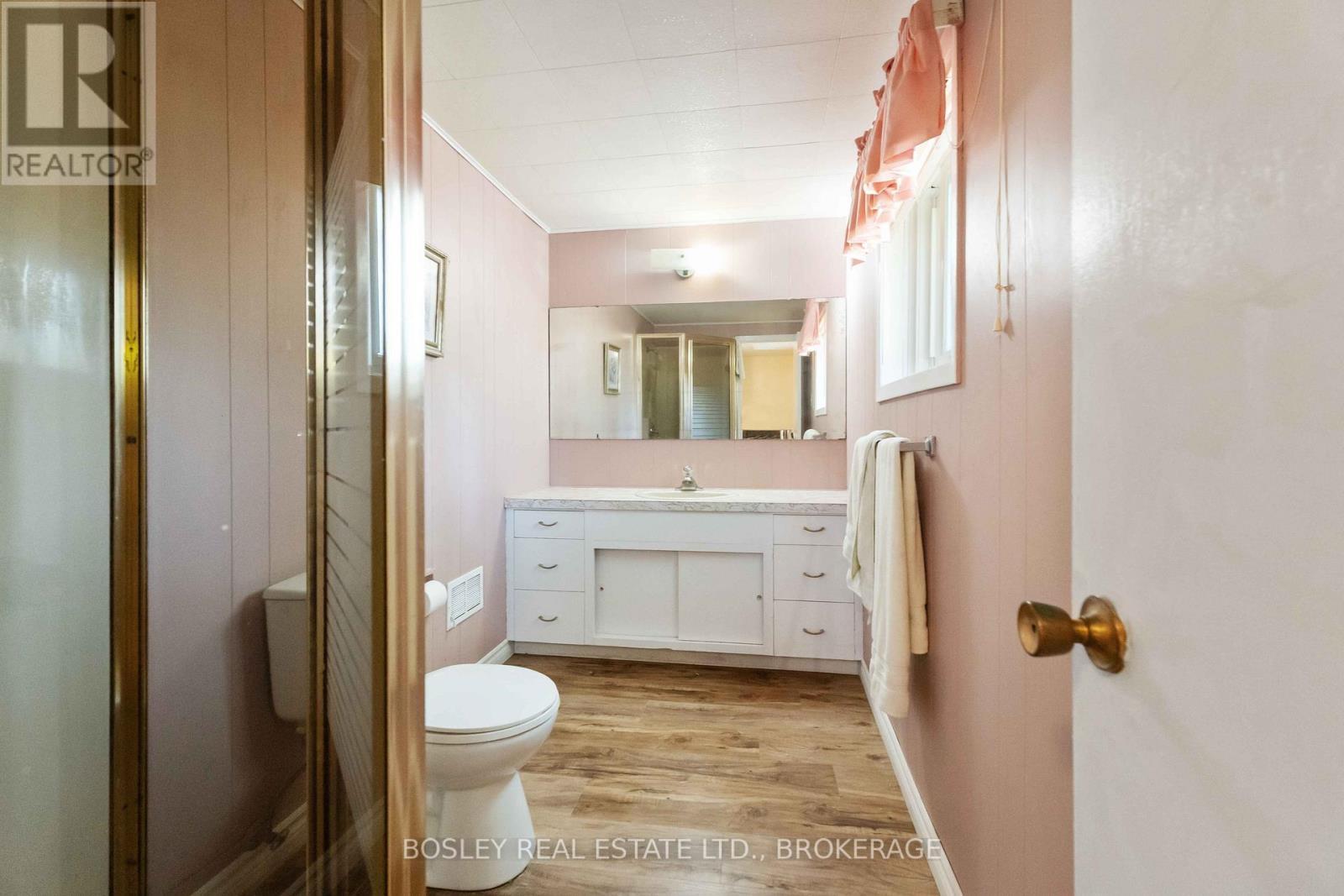 27 Meadowlark Crescent, St. Catharines (Lakeshore), ON - Indoor Photo Showing Bathroom