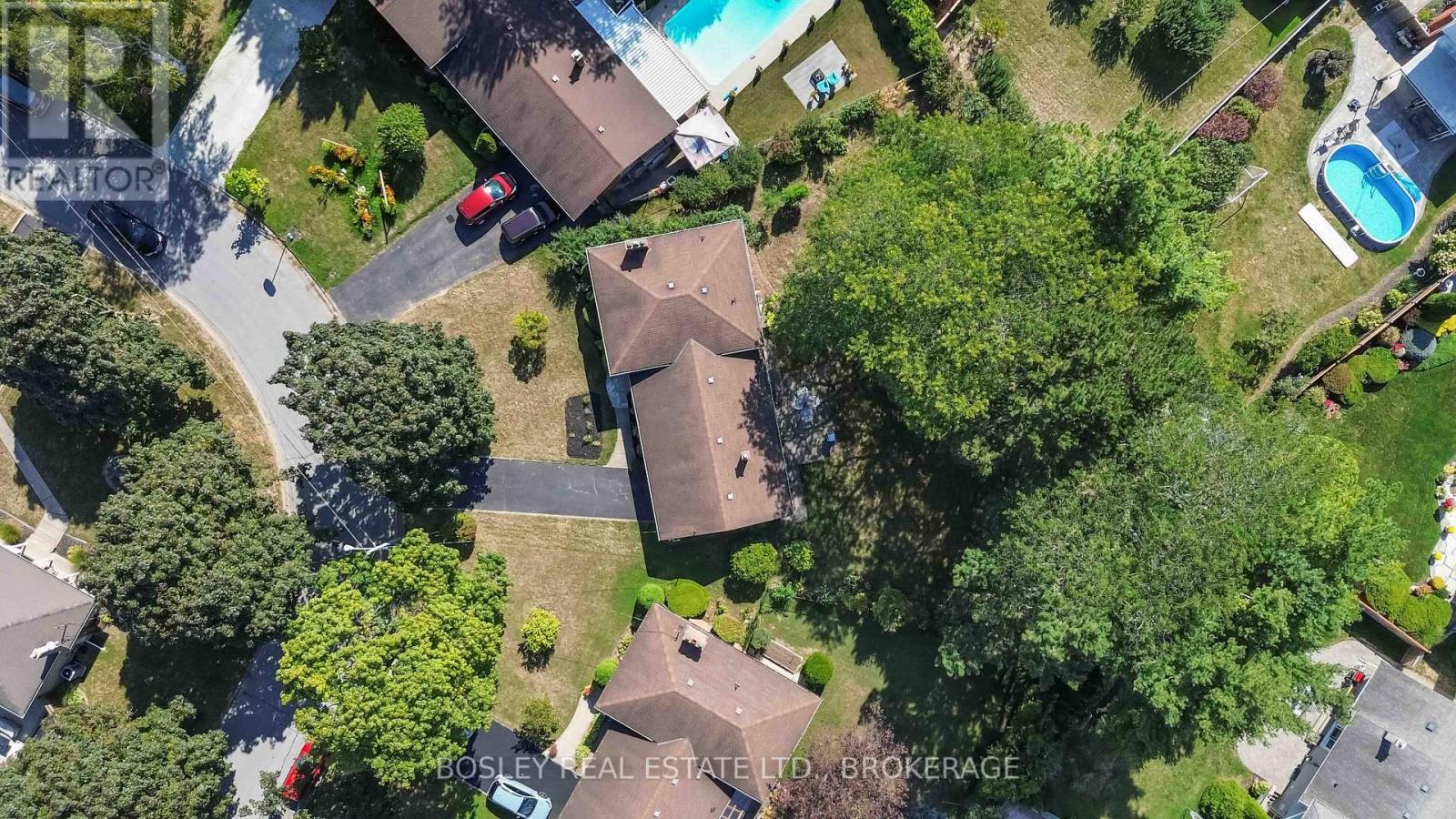 27 Meadowlark Crescent, St. Catharines (Lakeshore), ON - Outdoor With View