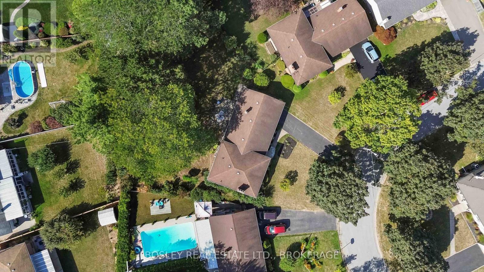 27 Meadowlark Crescent, St. Catharines (Lakeshore), ON - Outdoor With View