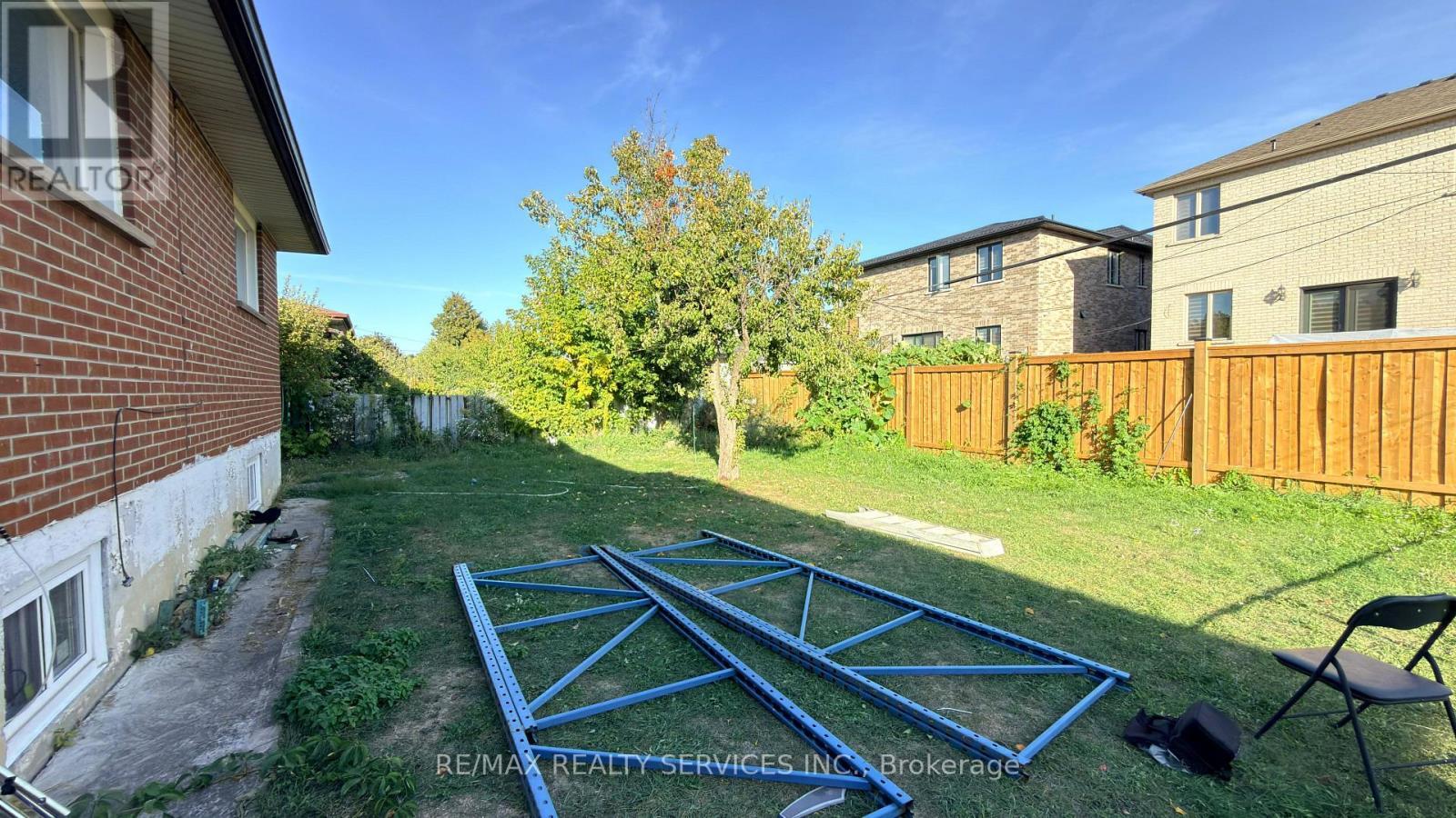 7684 Netherwood Road, Mississauga, ON - Outdoor