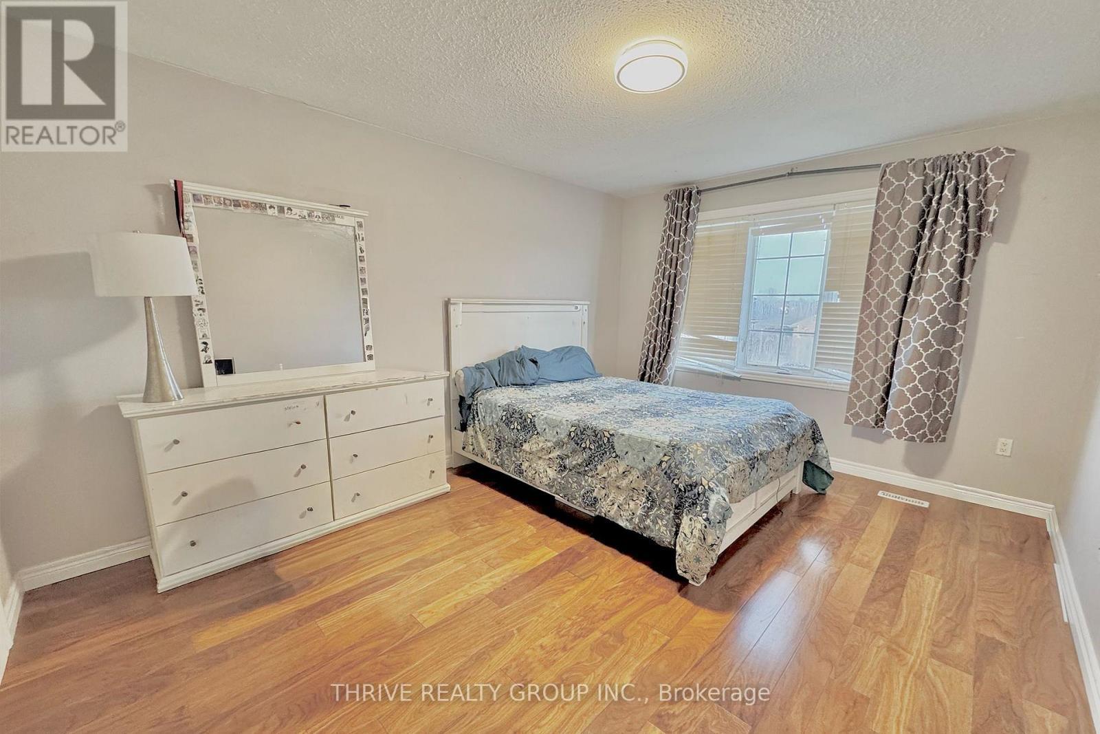 Upper - 1608 Evans Boulevard, London South (South U), ON - Indoor Photo Showing Bedroom
