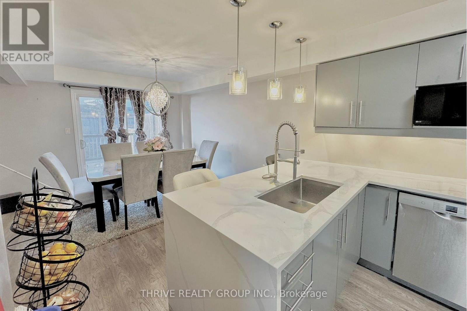 Upper - 1608 Evans Boulevard, London South (South U), ON - Indoor