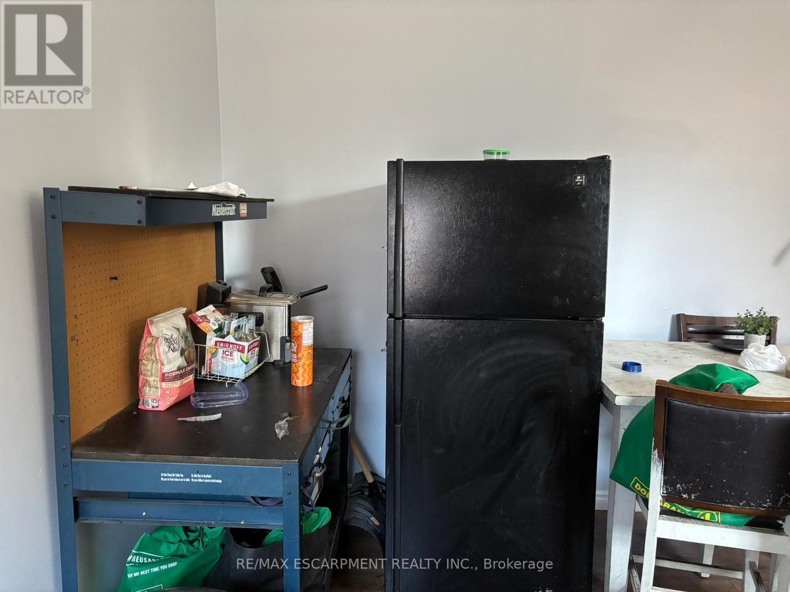 124 Cathcart Street, Hamilton, ON - Indoor