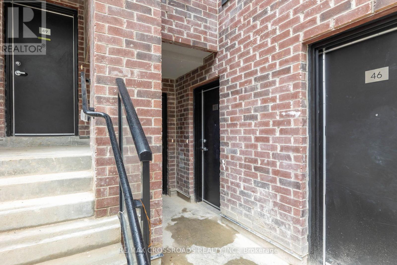 Th47 - 861 Sheppard Avenue W, Toronto, ON - Outdoor