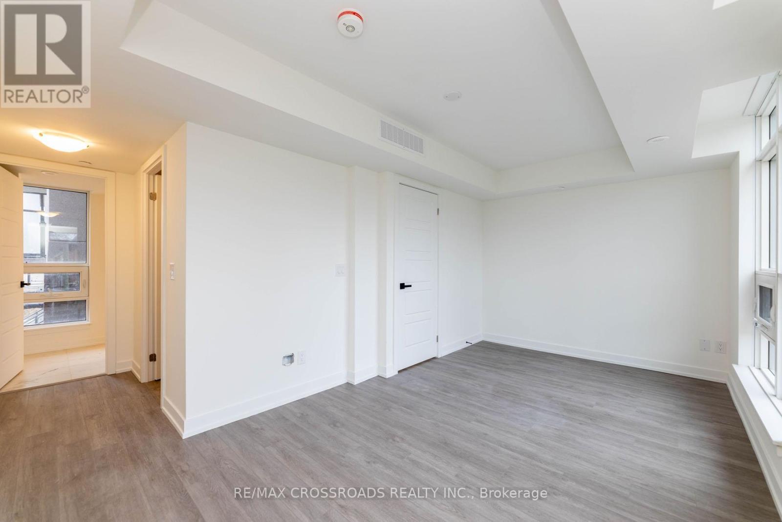 Th47 - 861 Sheppard Avenue W, Toronto, ON - Indoor Photo Showing Other Room