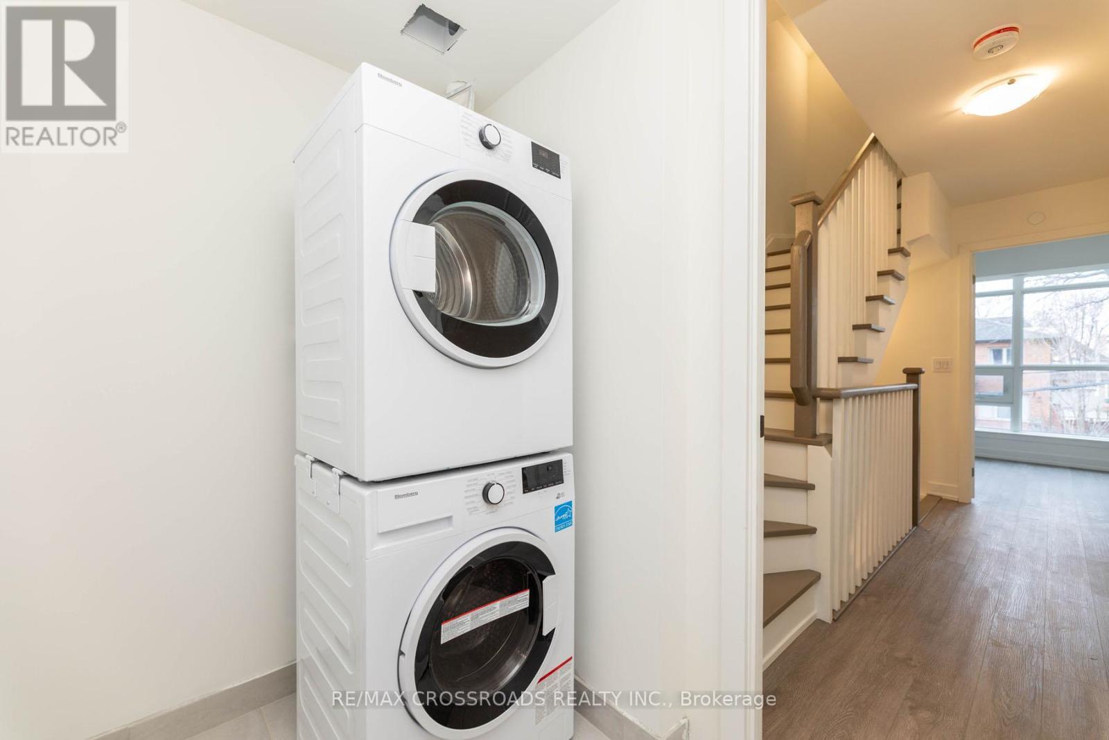 Th47 - 861 Sheppard Avenue W, Toronto, ON - Indoor Photo Showing Laundry Room