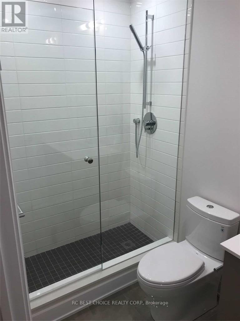 708 - 88 Cumberland Street, Toronto, ON - Indoor Photo Showing Bathroom