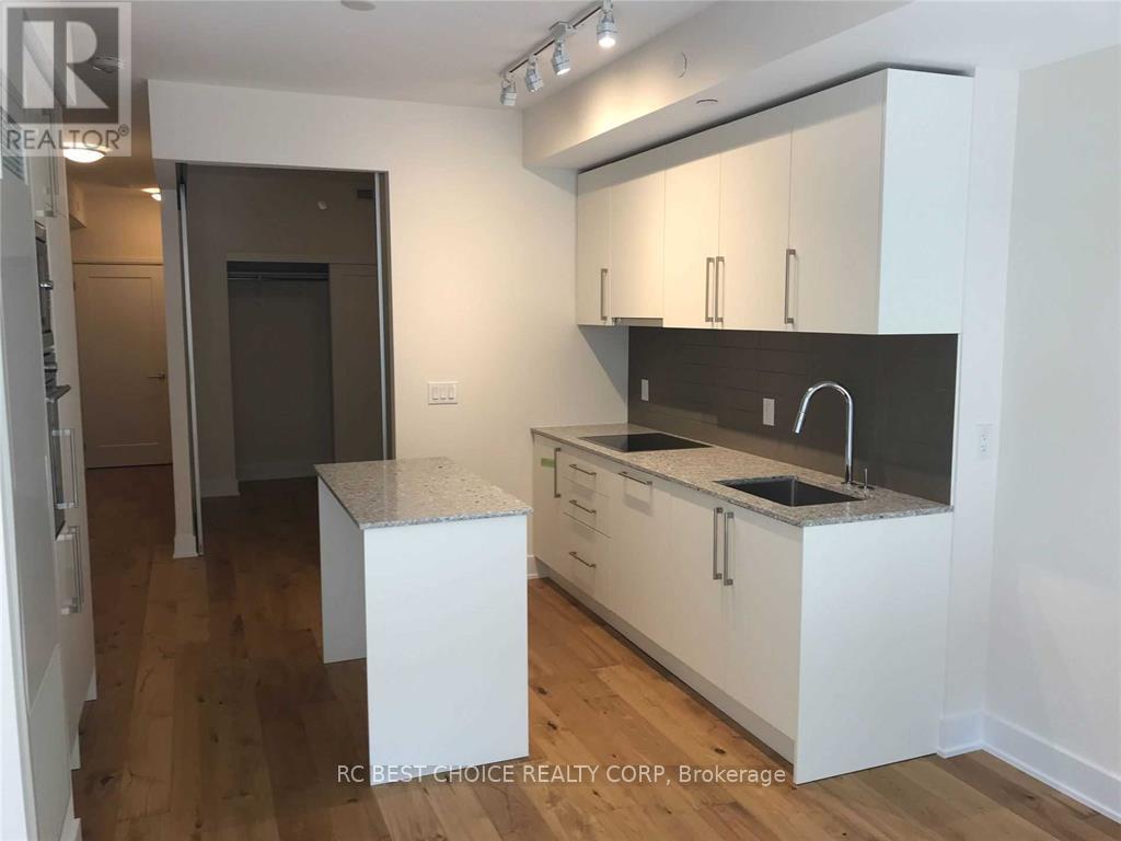 708 - 88 Cumberland Street, Toronto, ON - Indoor Photo Showing Kitchen