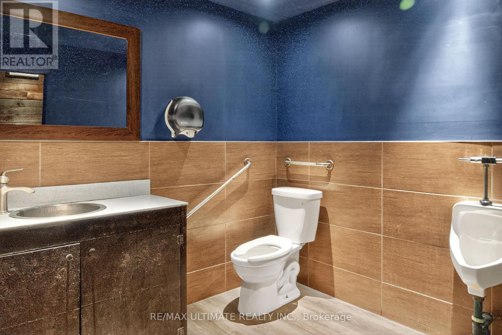 2A & 2B - 100 Steeles Avenue W, Vaughan, ON