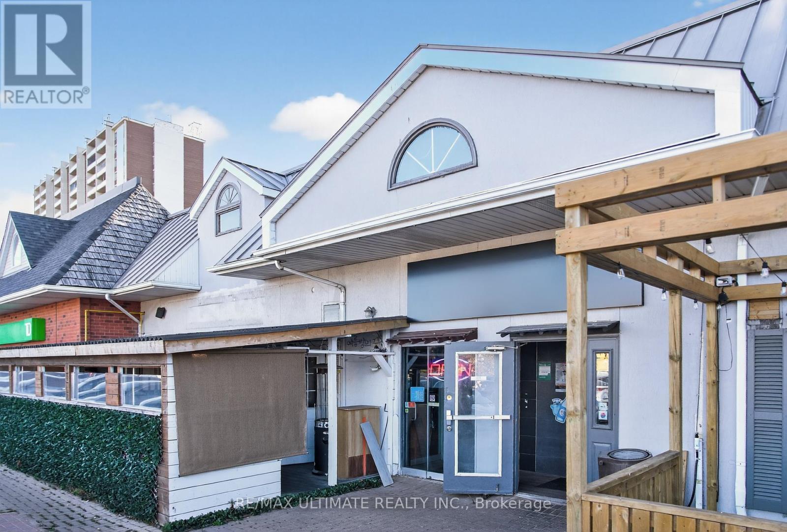 2A & 2B - 100 Steeles Avenue W, Vaughan, ON