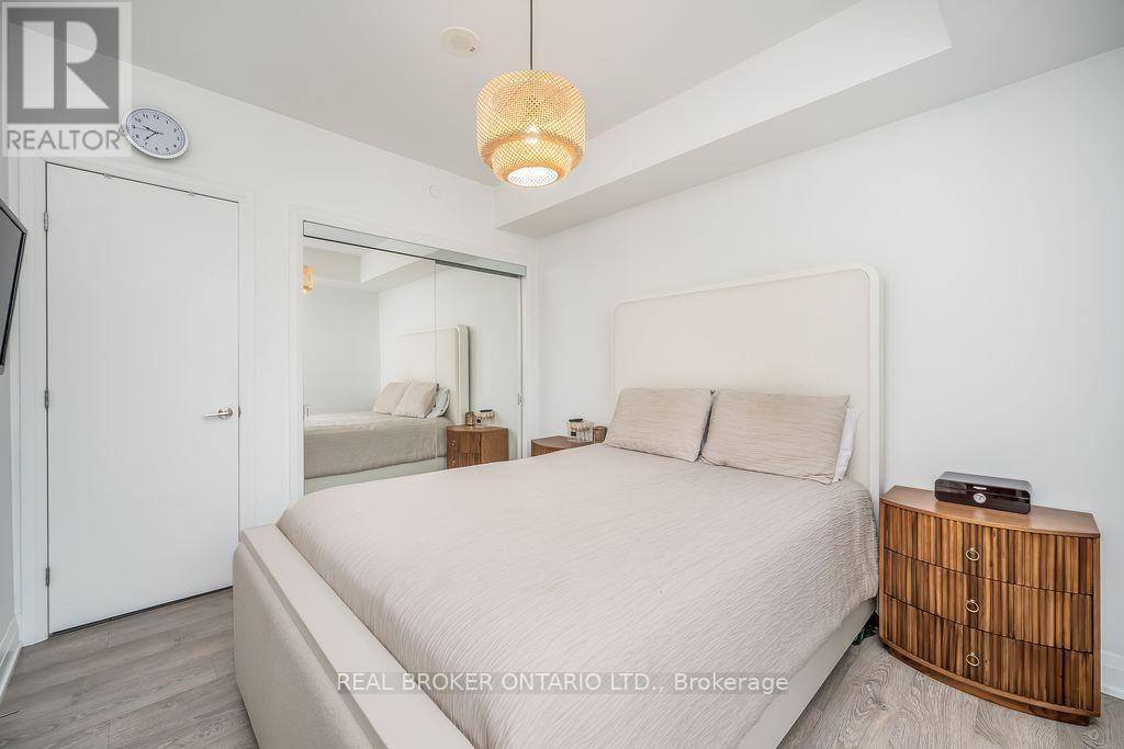 237 - 4800 Highway 7, Vaughan, ON - Indoor Photo Showing Bedroom