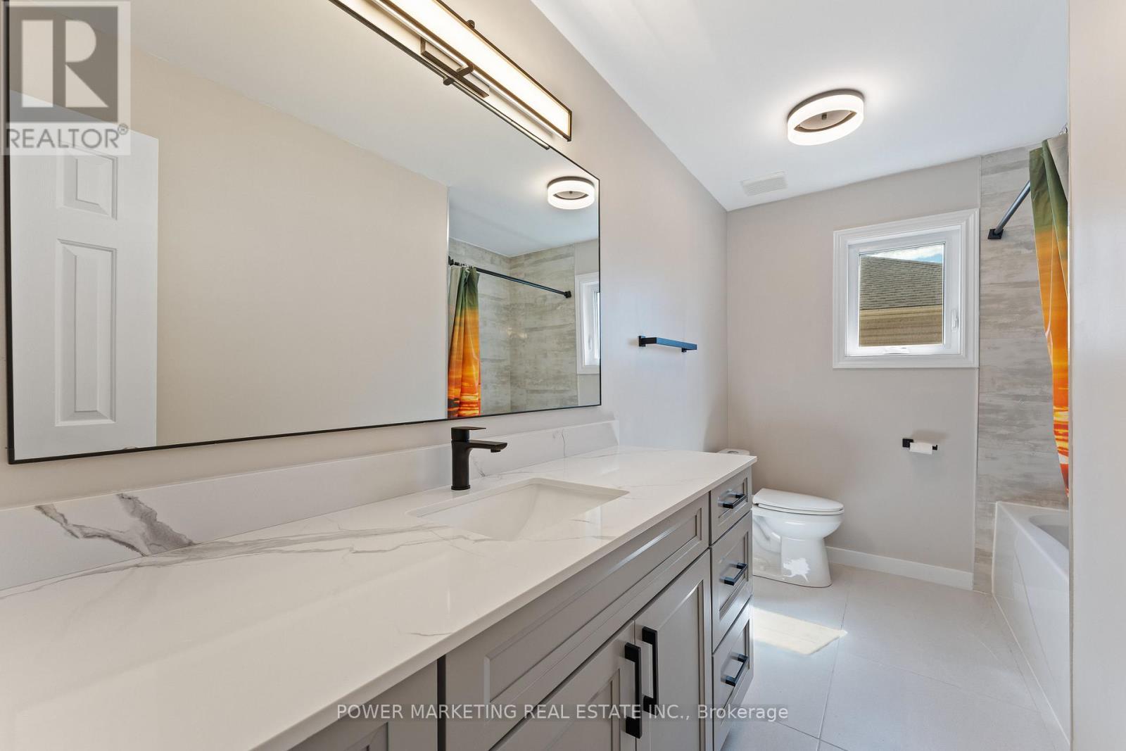 5722 Kemplane Court, Ottawa, ON - Indoor Photo Showing Bathroom