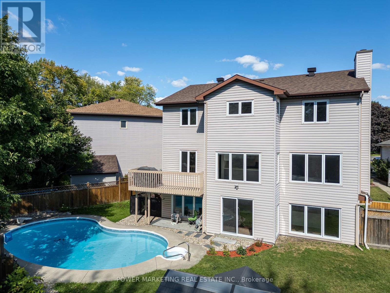 5722 Kemplane Court, Ottawa, ON - Outdoor With In Ground Pool