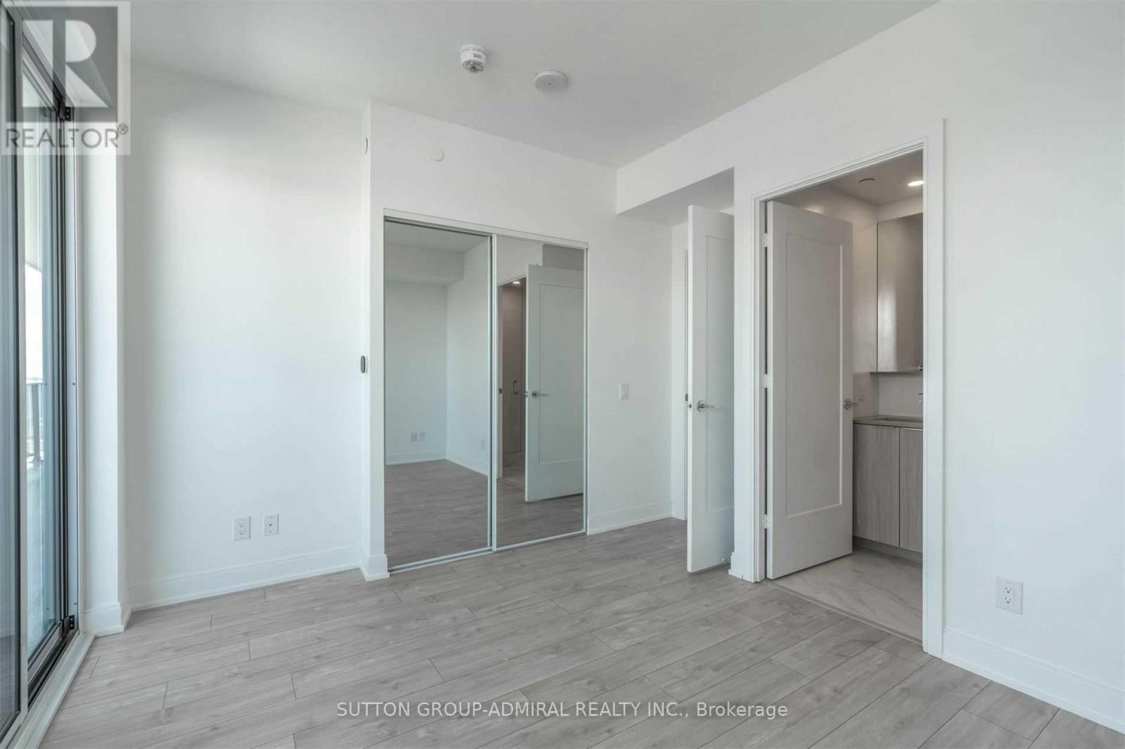 1704 - 70 Annie Craig Drive, Toronto, ON - Indoor Photo Showing Other Room