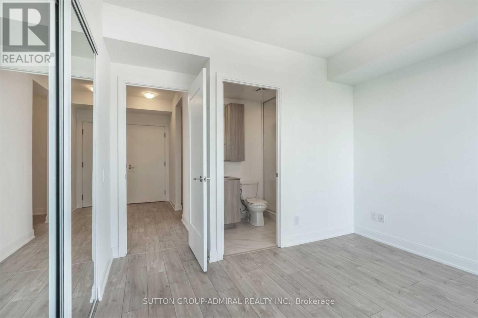 1704 - 70 Annie Craig Drive, Toronto, ON - Indoor Photo Showing Other Room