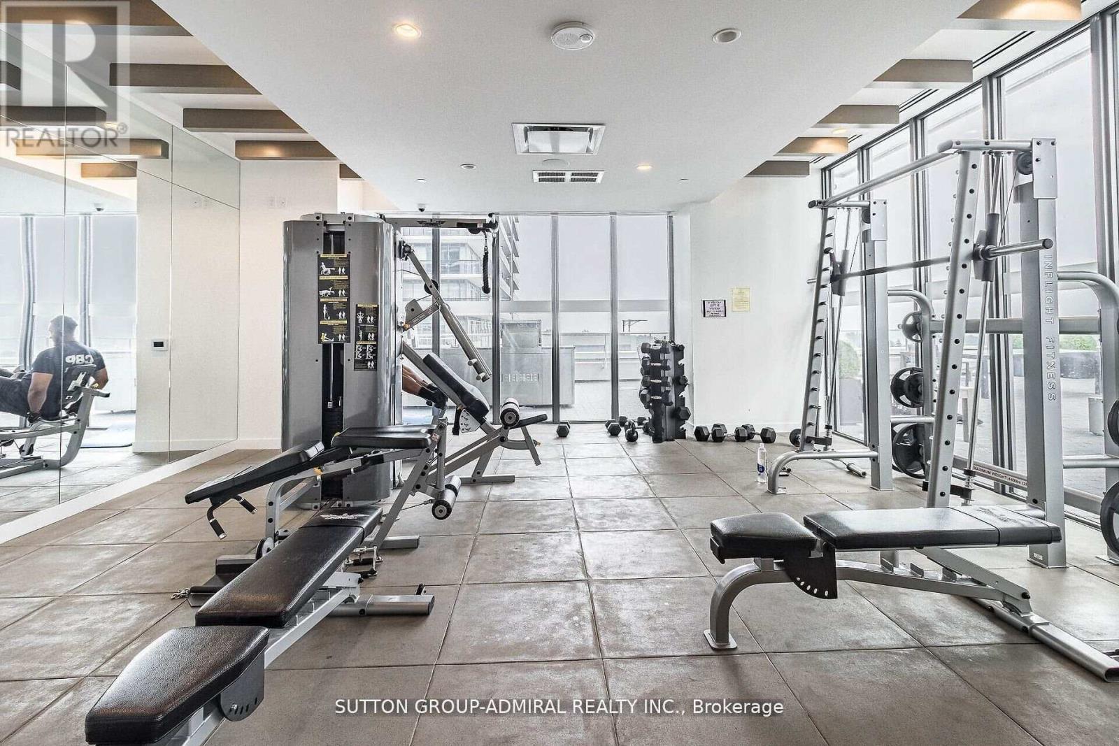 1704 - 70 Annie Craig Drive, Toronto, ON - Indoor Photo Showing Gym Room