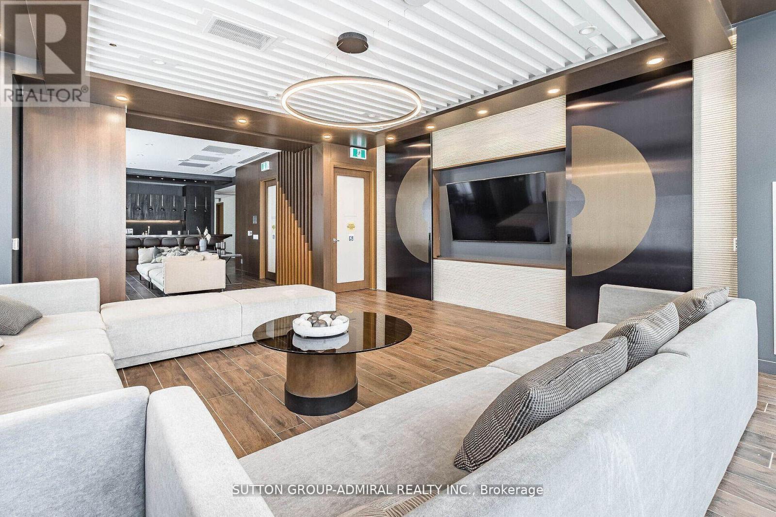 1704 - 70 Annie Craig Drive, Toronto, ON - Indoor