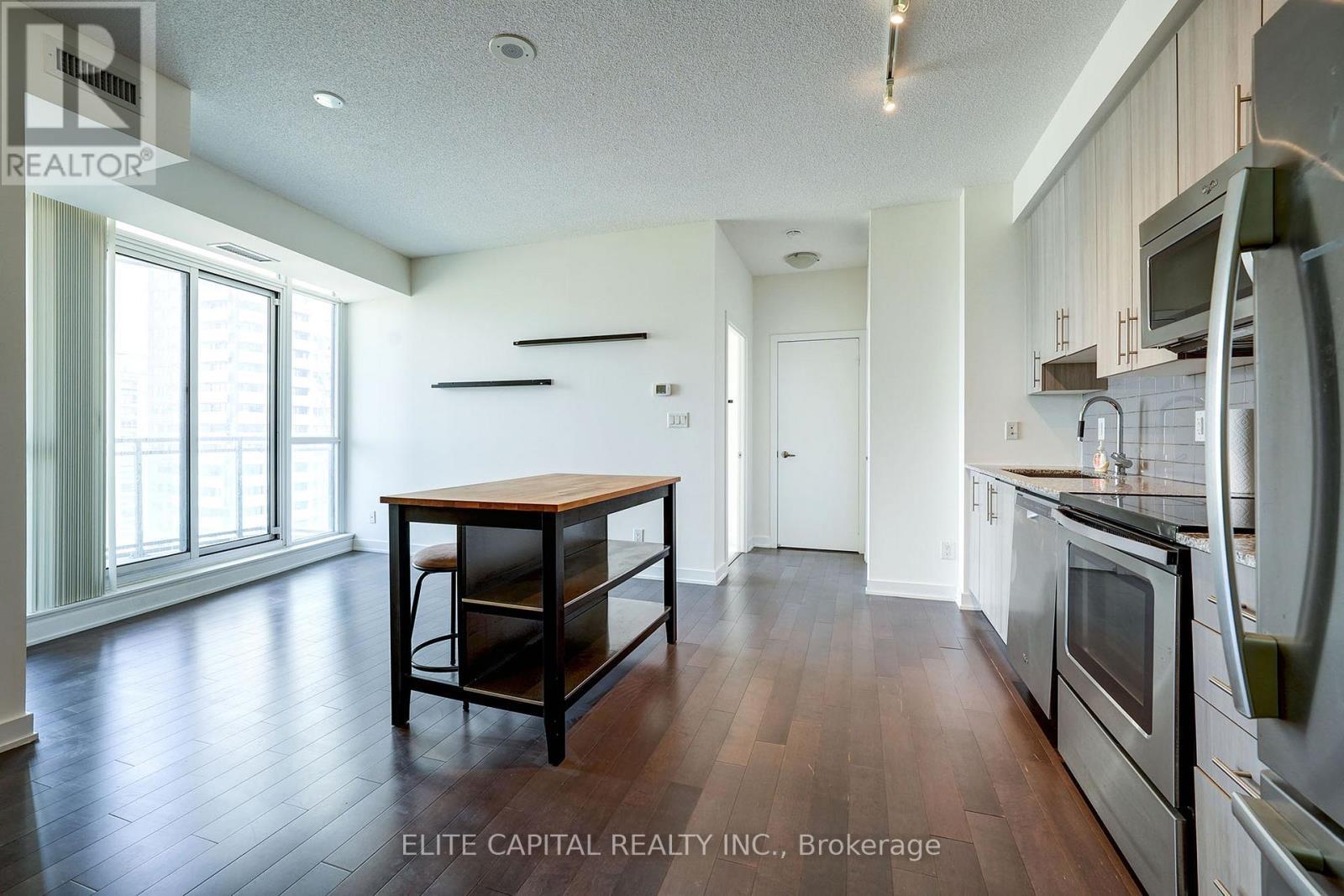 1409 - 4099 Brickstone Mews, Mississauga, ON - Indoor Photo Showing Kitchen