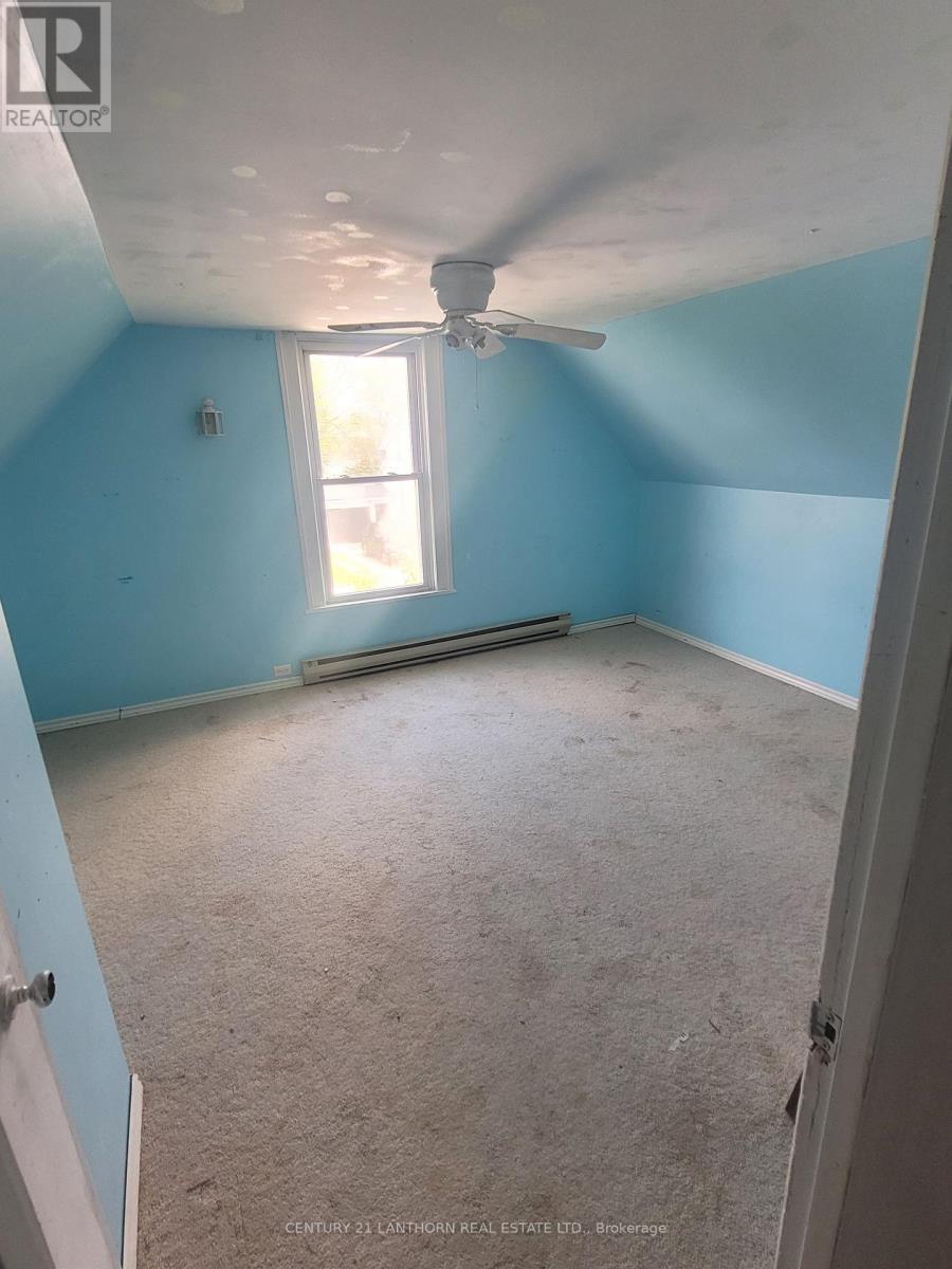 86 - 88 West Street W, Greater Napanee (Greater Napanee), ON - Indoor Photo Showing Other Room