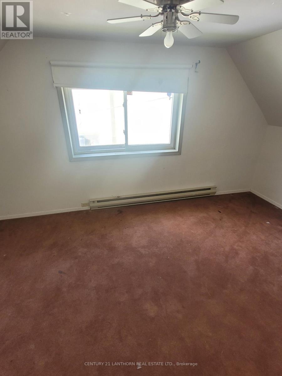 86 - 88 West Street W, Greater Napanee (Greater Napanee), ON - Indoor Photo Showing Other Room