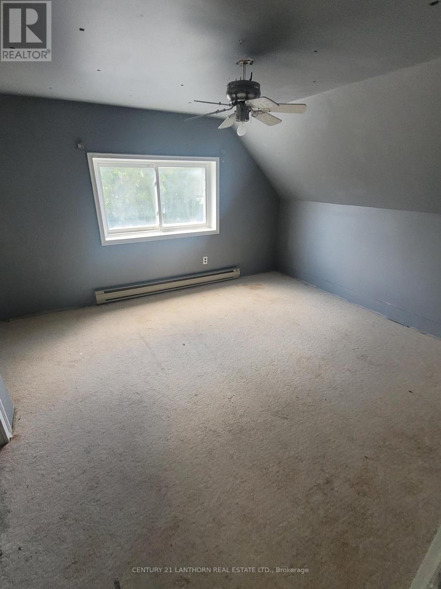 86 - 88 West Street W, Greater Napanee (Greater Napanee), ON - Indoor Photo Showing Other Room