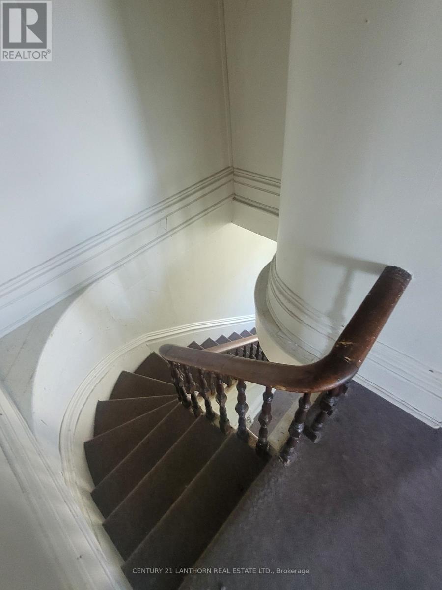 86 - 88 West Street W, Greater Napanee (Greater Napanee), ON - Indoor Photo Showing Other Room