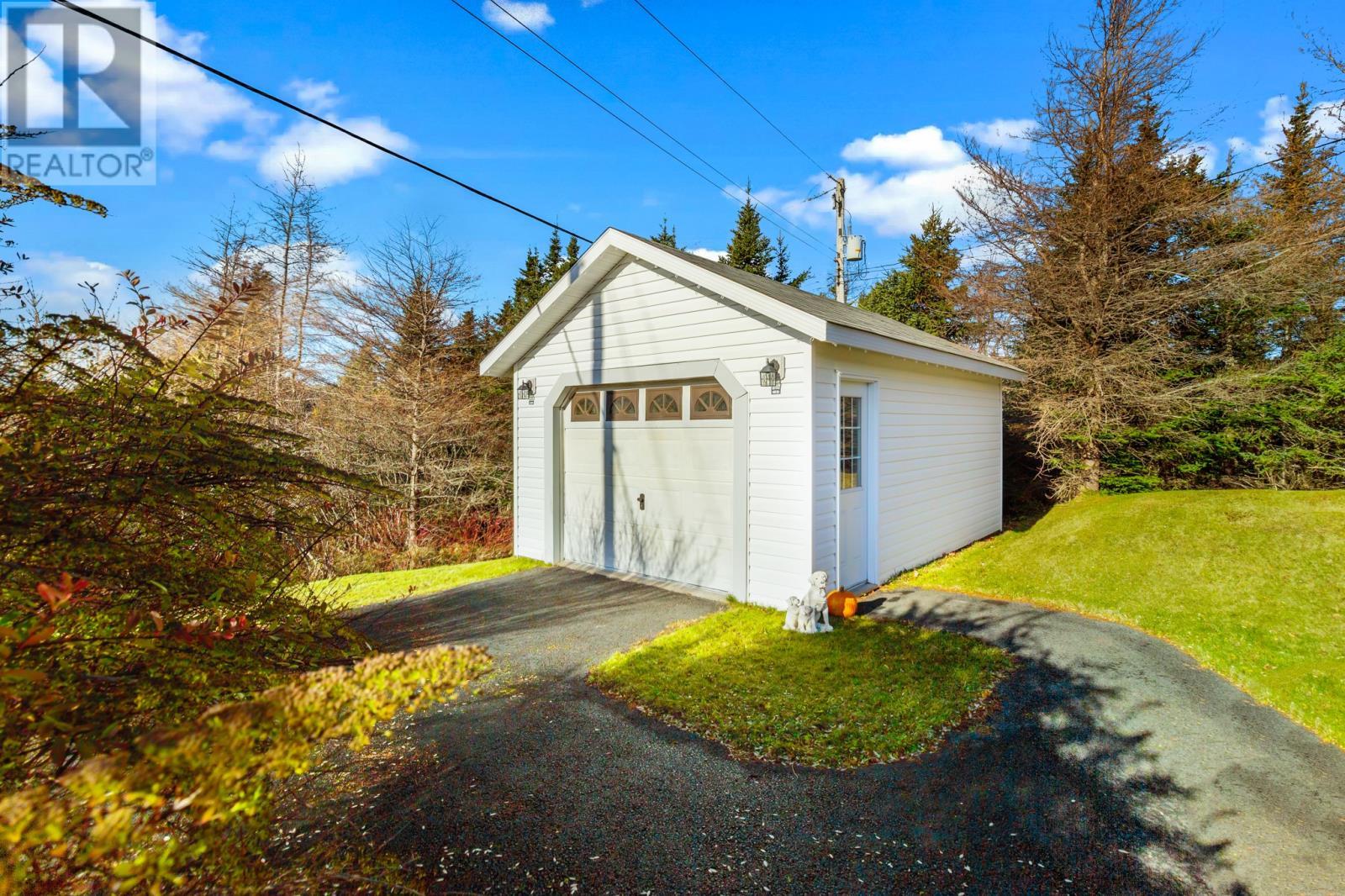 18 Shaheen Crescent, Come By Chance, NL - Outdoor