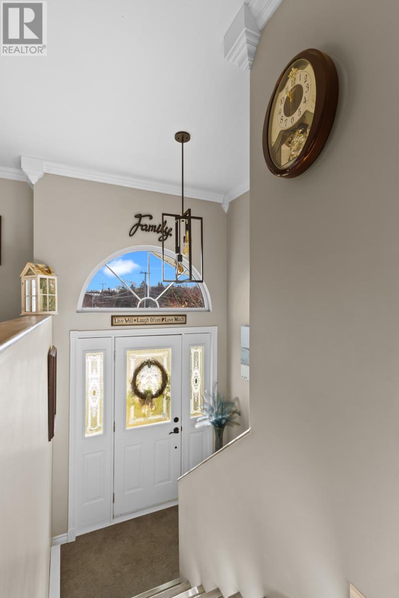 18 Shaheen Crescent, Come By Chance, NL - Indoor Photo Showing Other Room