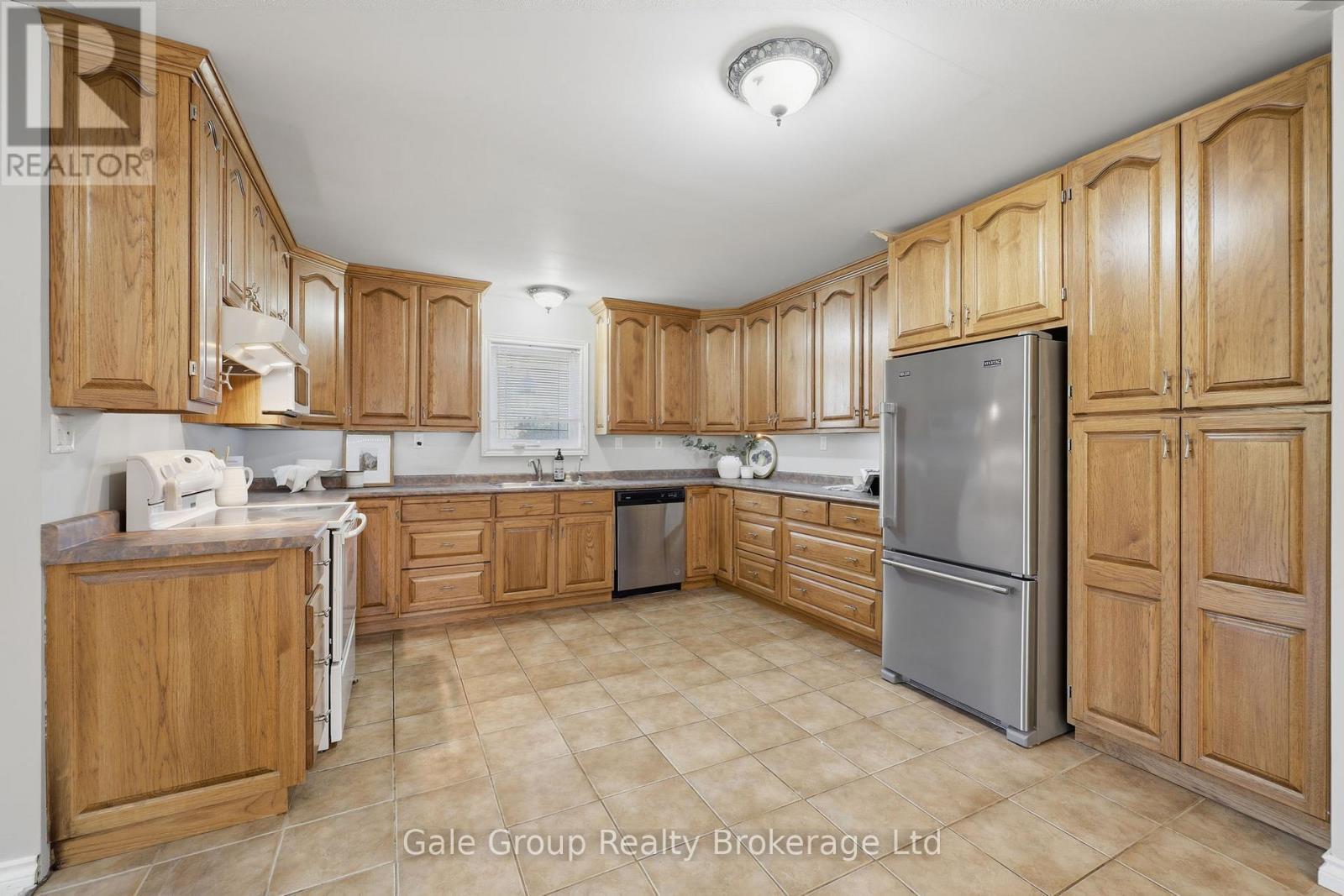 12615 Bay-Nor Boundary Road, Bayham, ON - Indoor Photo Showing Kitchen