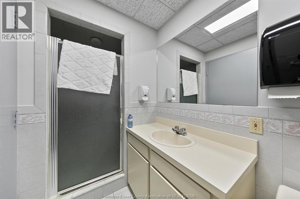 350 Tuscarora / 634 Mcdougall, Windsor, ON