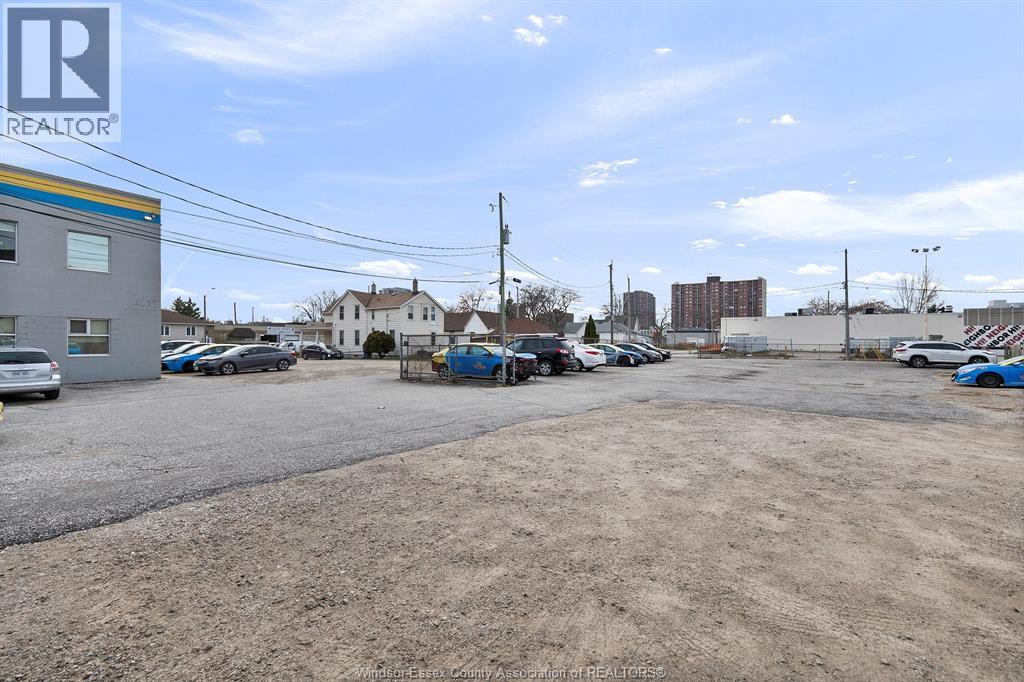 350 Tuscarora / 634 Mcdougall, Windsor, ON