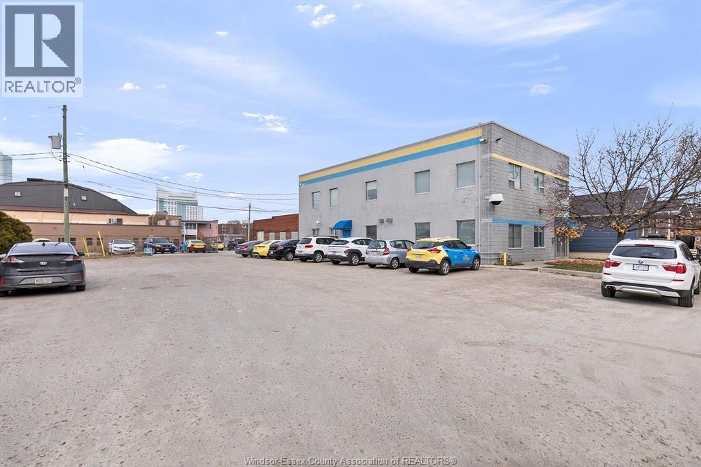 350 Tuscarora / 634 Mcdougall, Windsor, ON