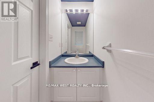 56 Long Point Drive, Richmond Hill, ON - Photo Showing Bathroom