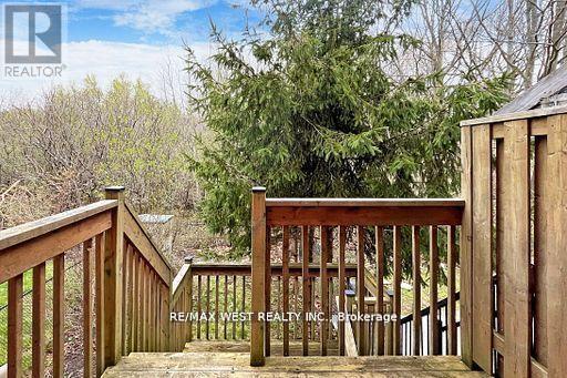 56 Long Point Drive, Richmond Hill, ON - Outdoor