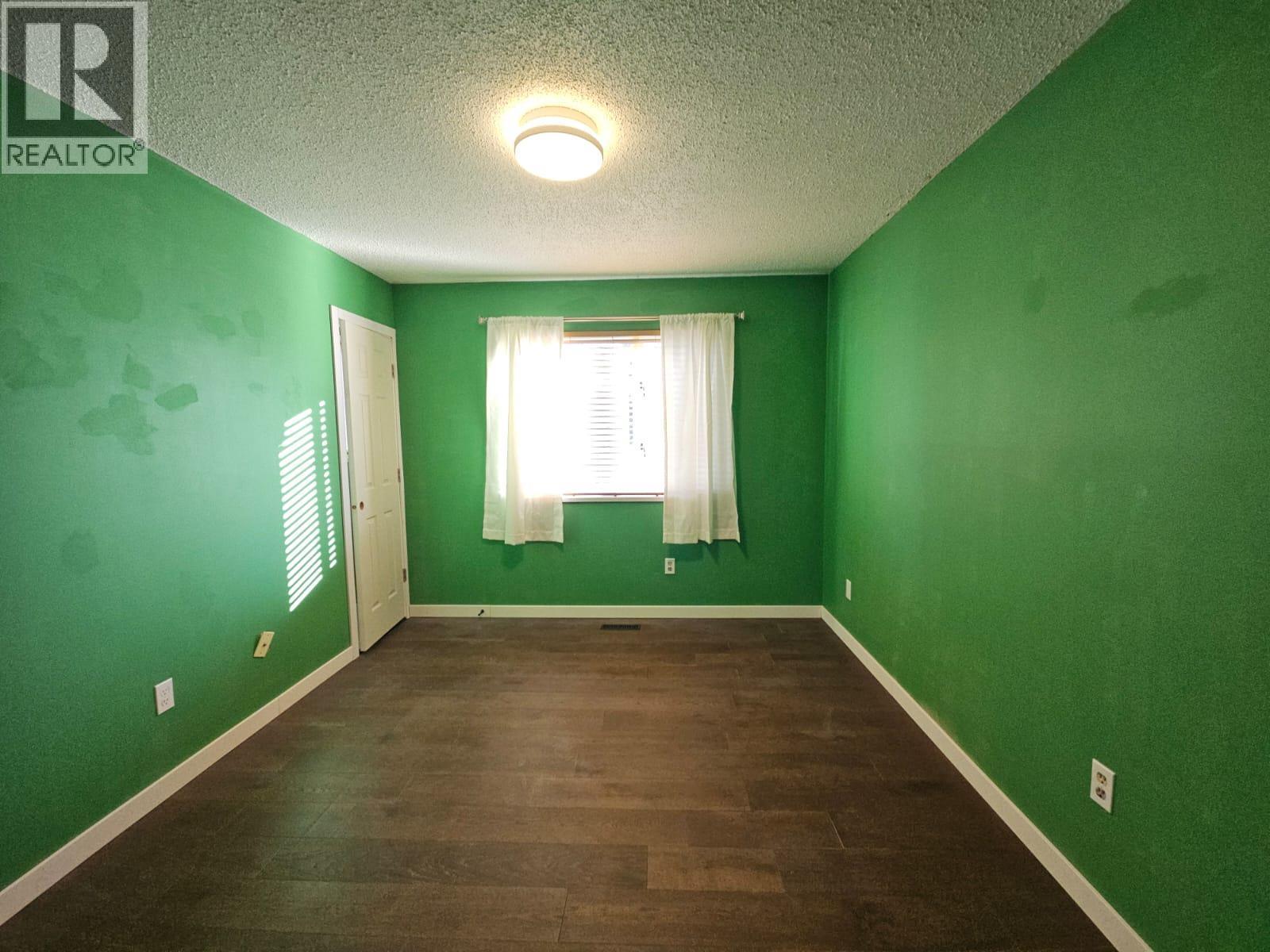 116 Birch Avenue, Tumbler Ridge, BC - Indoor Photo Showing Other Room