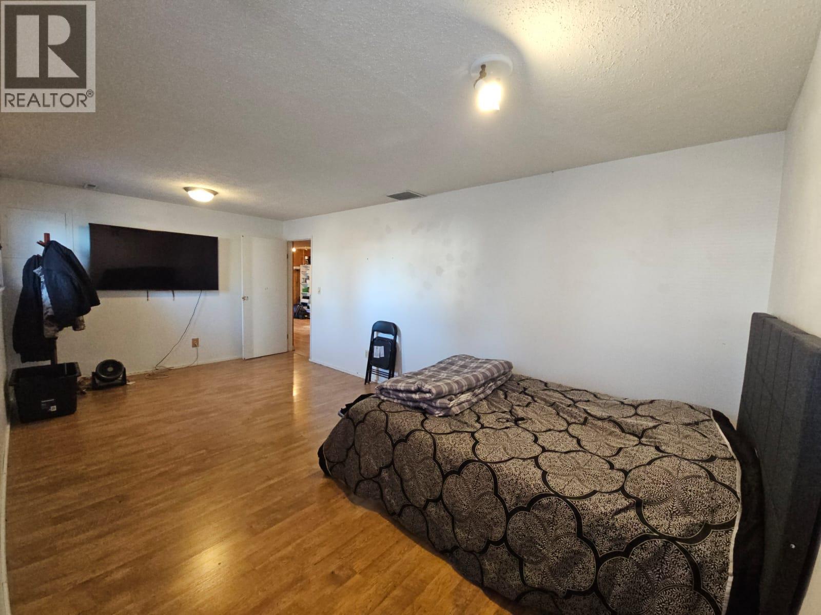 116 Birch Avenue, Tumbler Ridge, BC - Indoor Photo Showing Bedroom