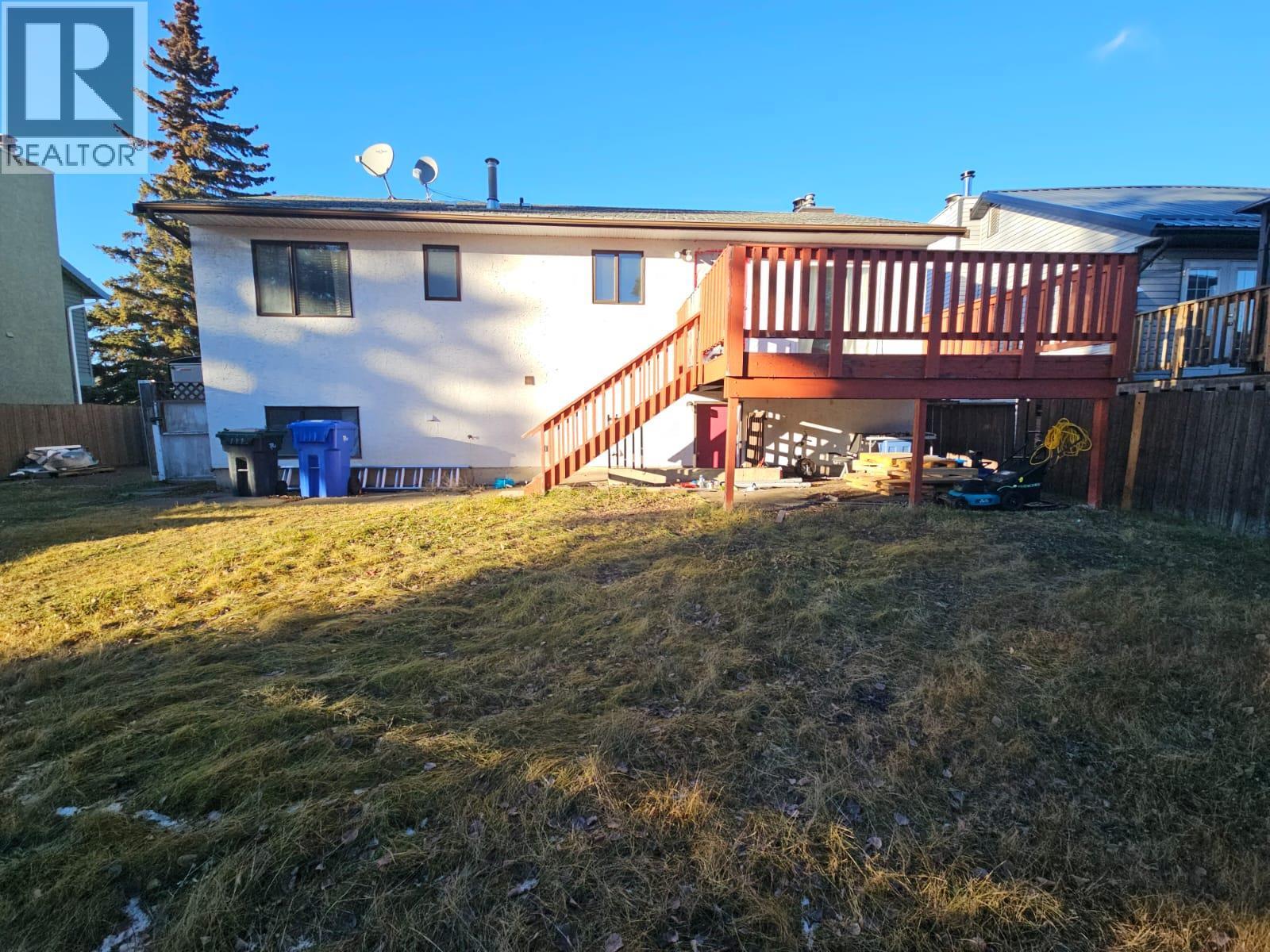 116 Birch Avenue, Tumbler Ridge, BC - Outdoor With Deck Patio Veranda