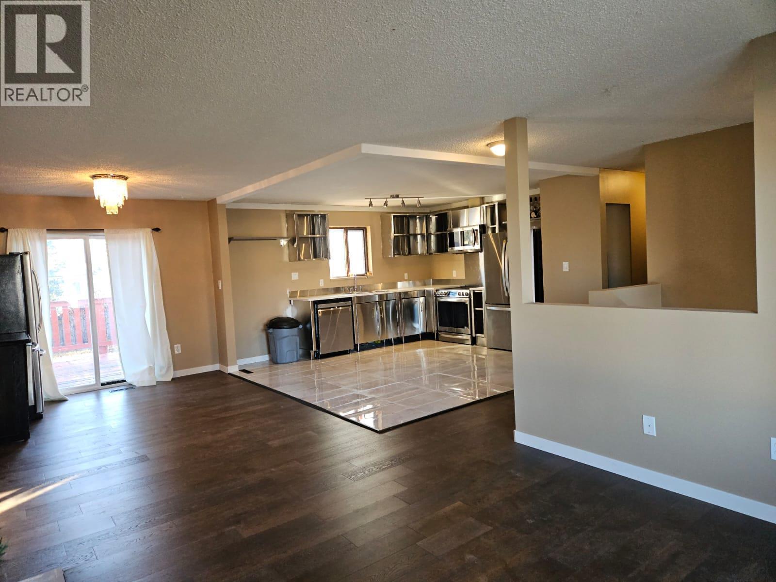 116 Birch Avenue, Tumbler Ridge, BC - Indoor