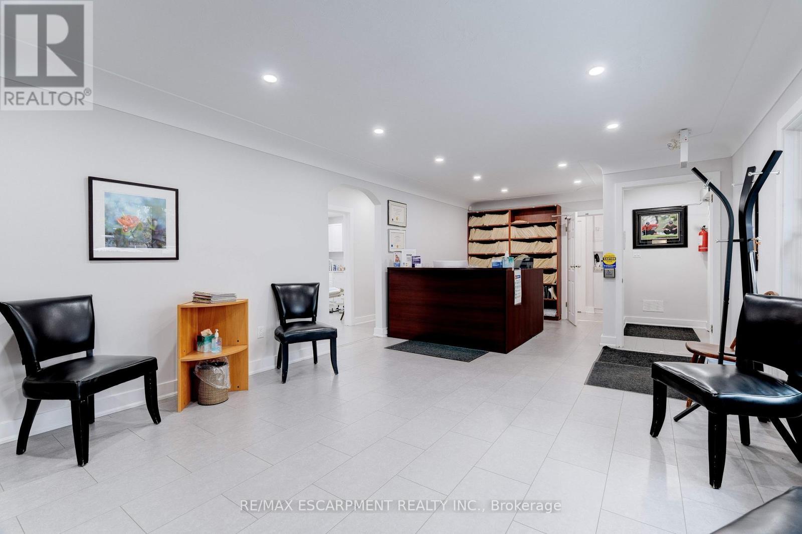 2409 Walker'S Line, Burlington, ON