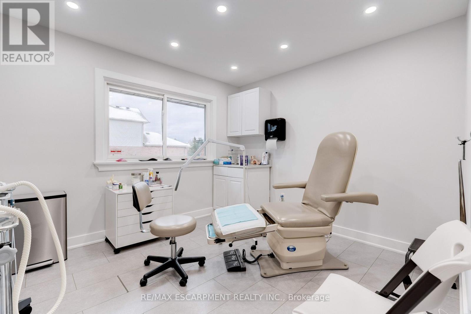 2409 Walker'S Line, Burlington, ON