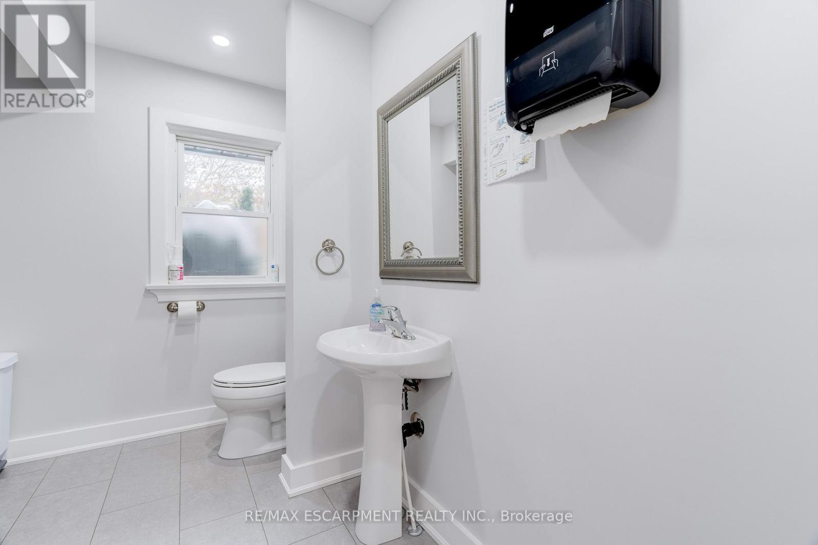 2409 Walker'S Line, Burlington, ON